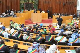 L'Assemblée nationale comptait 150 députés avant l'adoption de cette nouvelle loi. Photo AFP.
