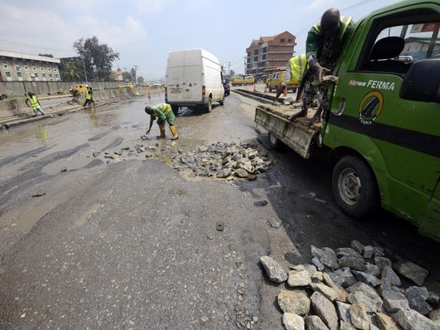 The poor state of Nigeria's roads is an exasperating joke for the country's long-suffering population.